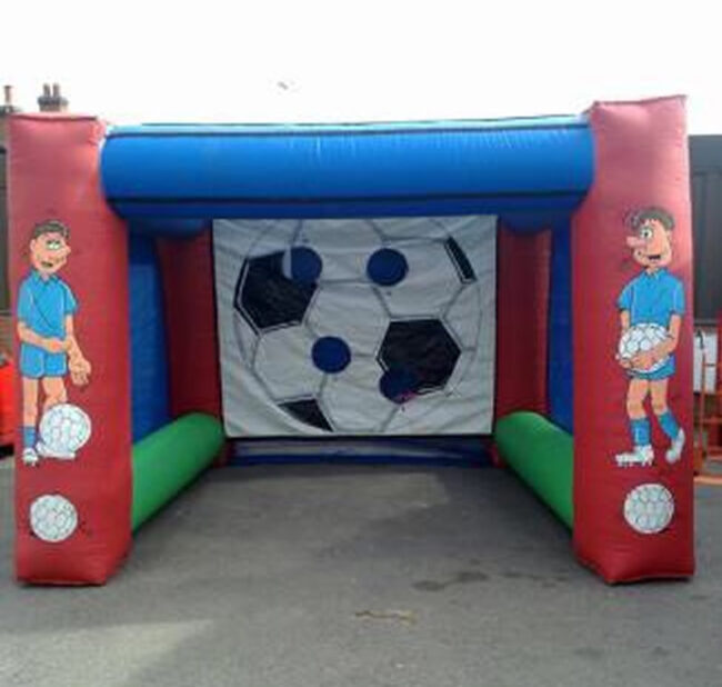 inflatable-football-goal-hire