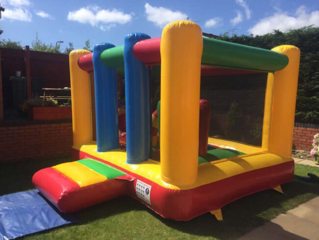 inflatable-play-centre