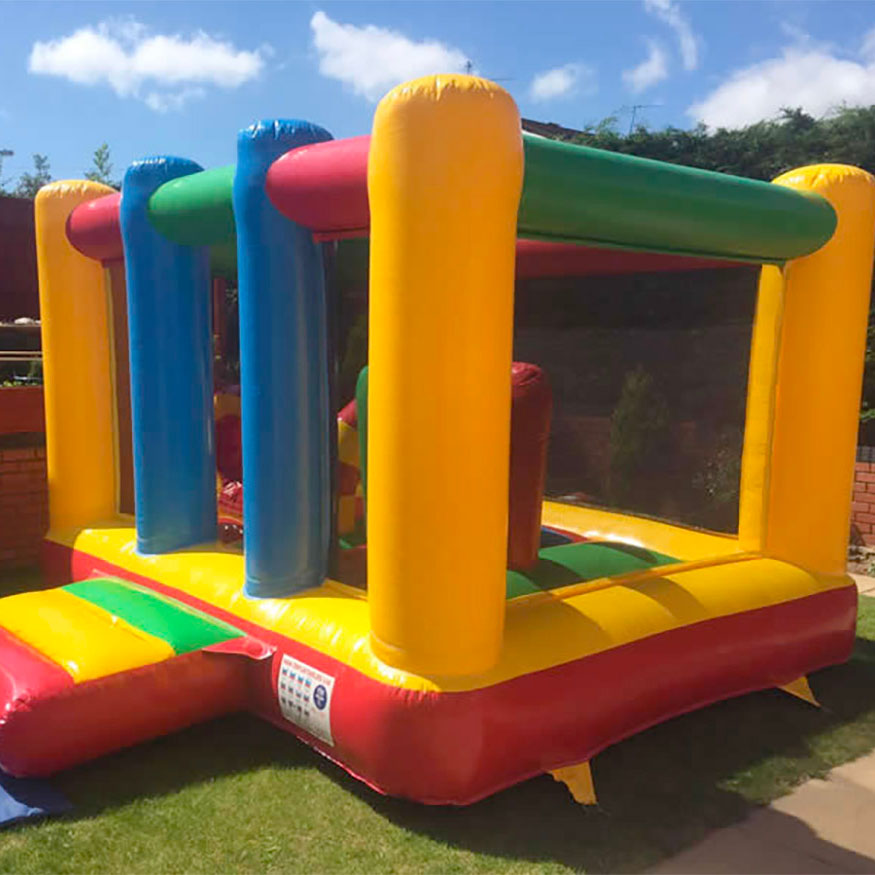 Mini-Inflatable-Play-Centre hire